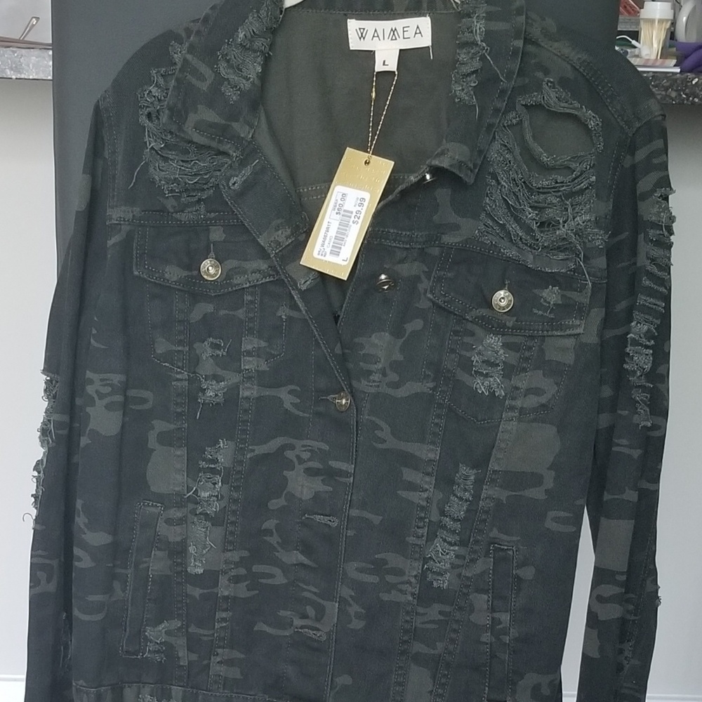 Denim/Jean ripped jacket